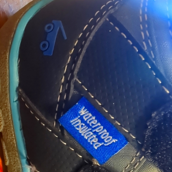 See kai run waterproof insulated toddler boots - Picture 7 of 7